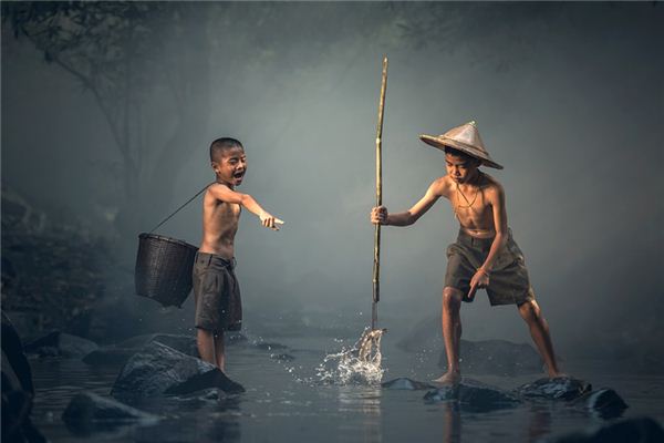 梦见捡鱼是什么意思 梦见捡鱼是什么意思