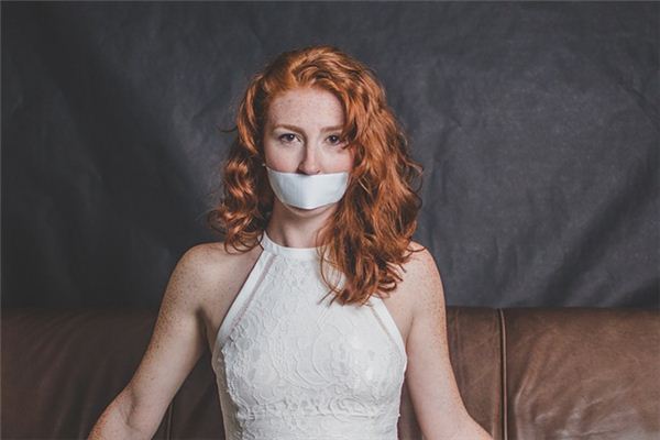 梦见语无伦次是什么意思 梦见语无伦次是什么意思