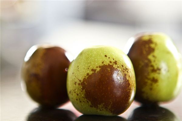 梦见摘青枣是什么意思 梦见摘青枣是什么意思