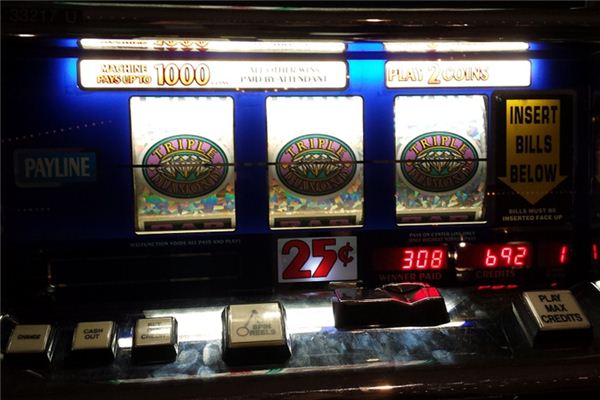 梦见赌博赢钱是什么意思 梦见赌博赢钱是什么意思