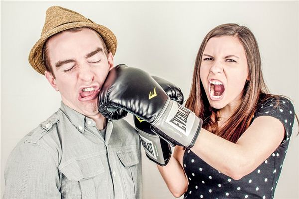 梦见斗殴是什么意思 梦见斗殴是什么意思