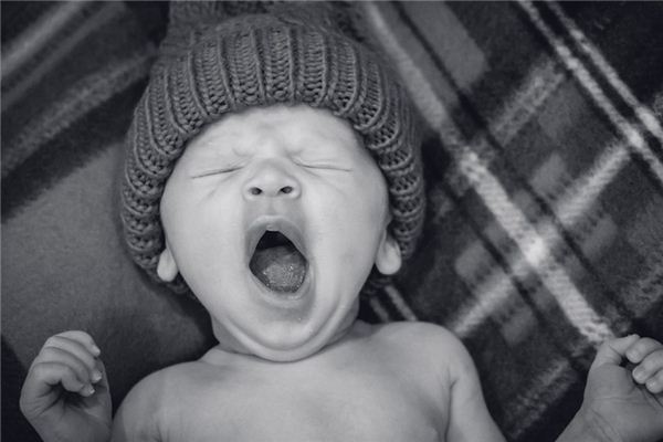 梦见打哈欠是什么意思 梦见打哈欠是什么意思