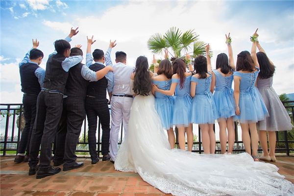 梦见送亲是什么意思 梦见送亲是什么意思