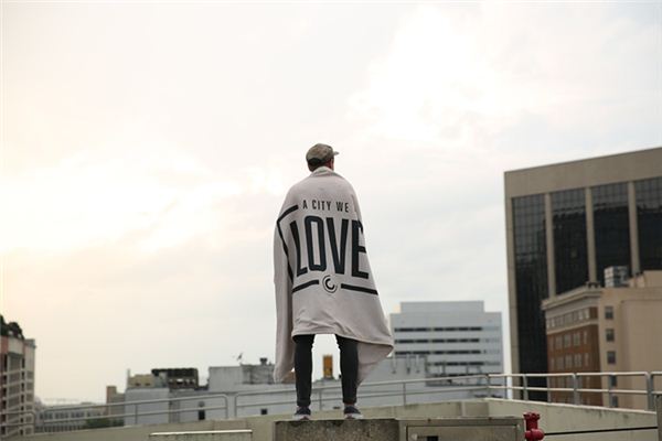 梦见有人跳楼是什么意思 梦见有人跳楼是什么意思