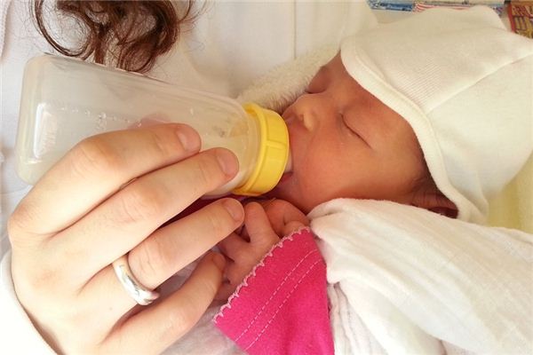 梦见吮吸是什么意思 梦见吮吸是什么意思