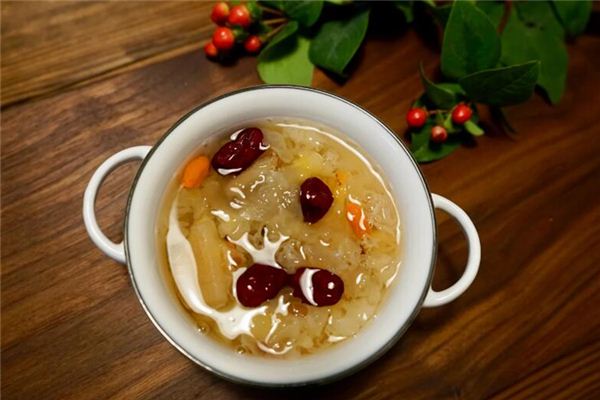 梦见吃莲子汤是什么意思 梦见吃莲子汤是什么意思