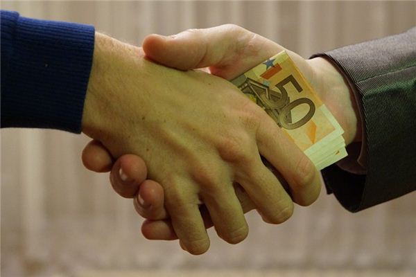 梦见借钱是什么意思 梦见借钱是什么意思